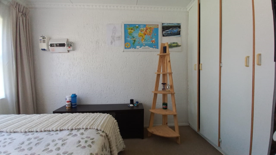 2 Bedroom Property for Sale in Pellissier Free State